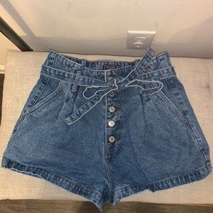 ABERCROMBIE & FITCH TIE MOM SHORTS